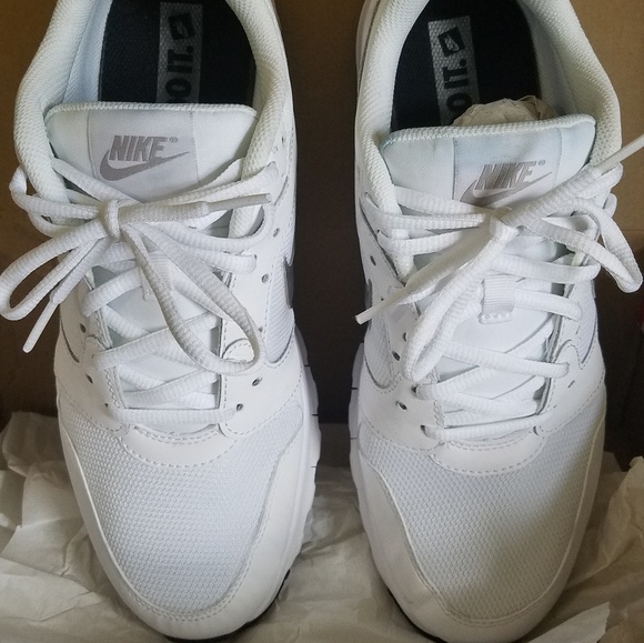 Nike Shoes - White Nike Air Max Motion Size 10